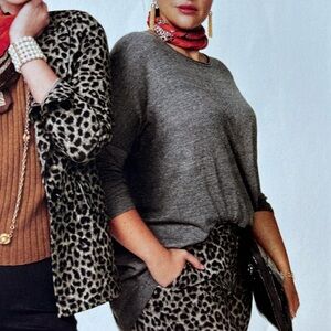 Cabi Sweater T-Shirt, Style 3305, Size XS, EUC